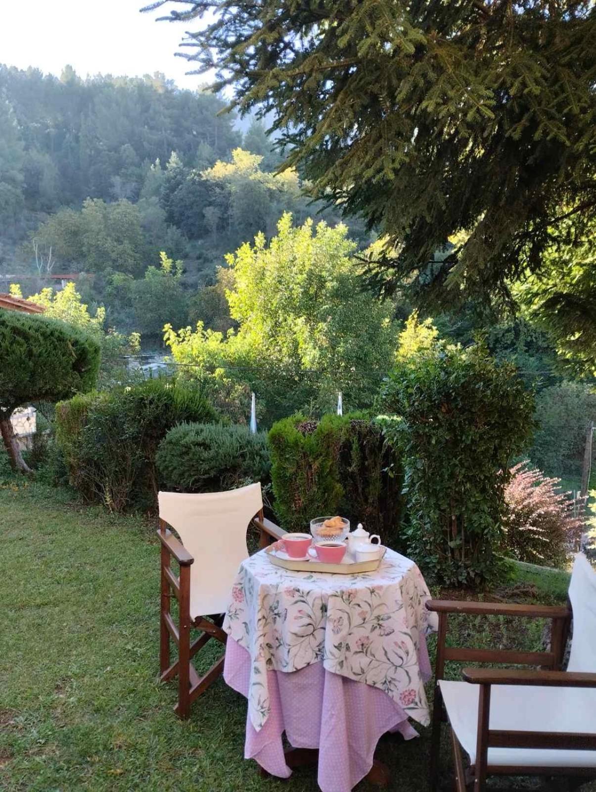 Fanaras Hotel Калаврита Екстериор снимка