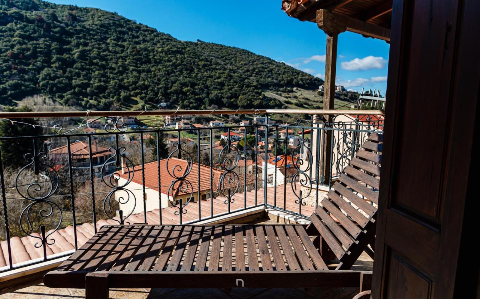 Fanaras Hotel Калаврита Екстериор снимка